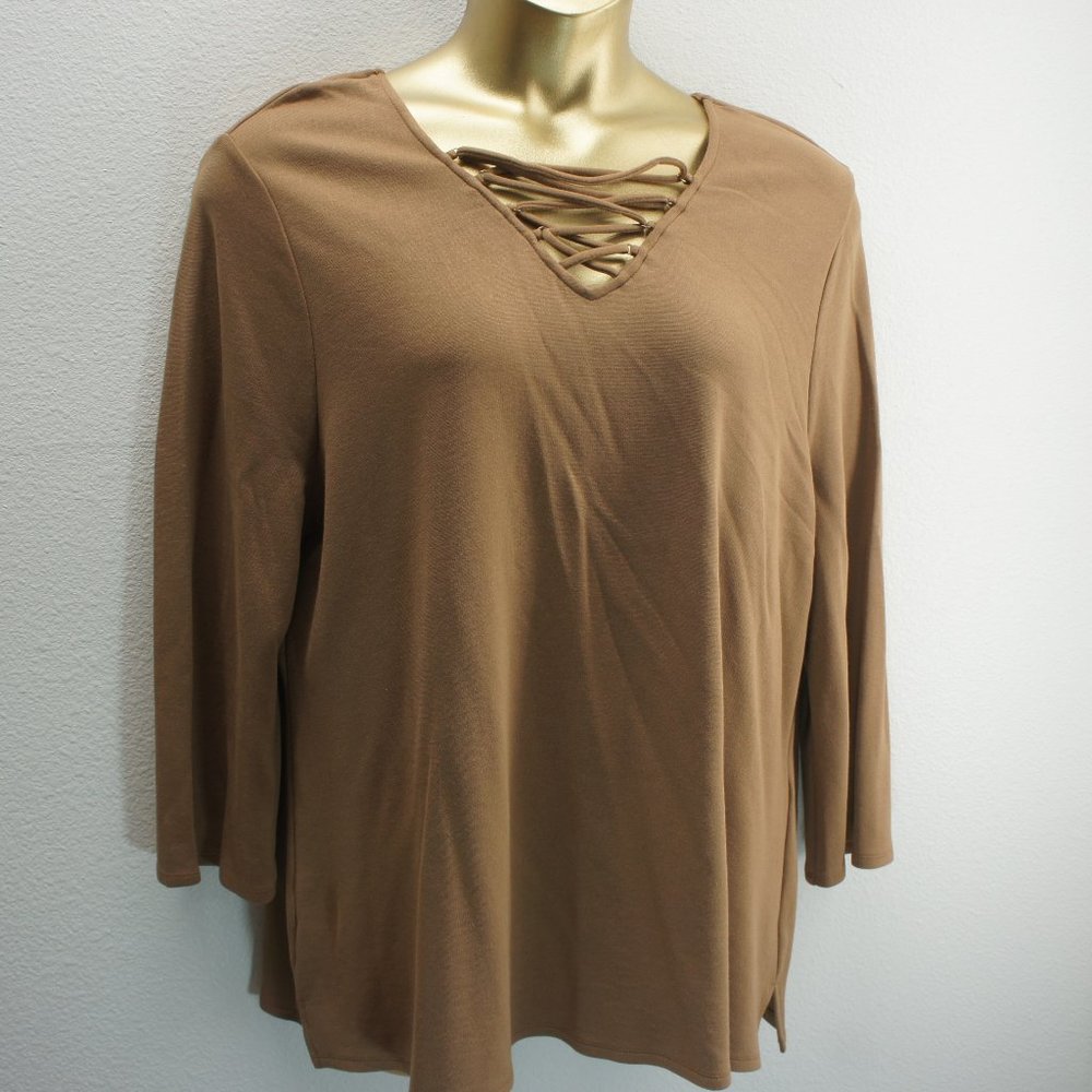Chicos golden brown chris cross accent knit top size 4